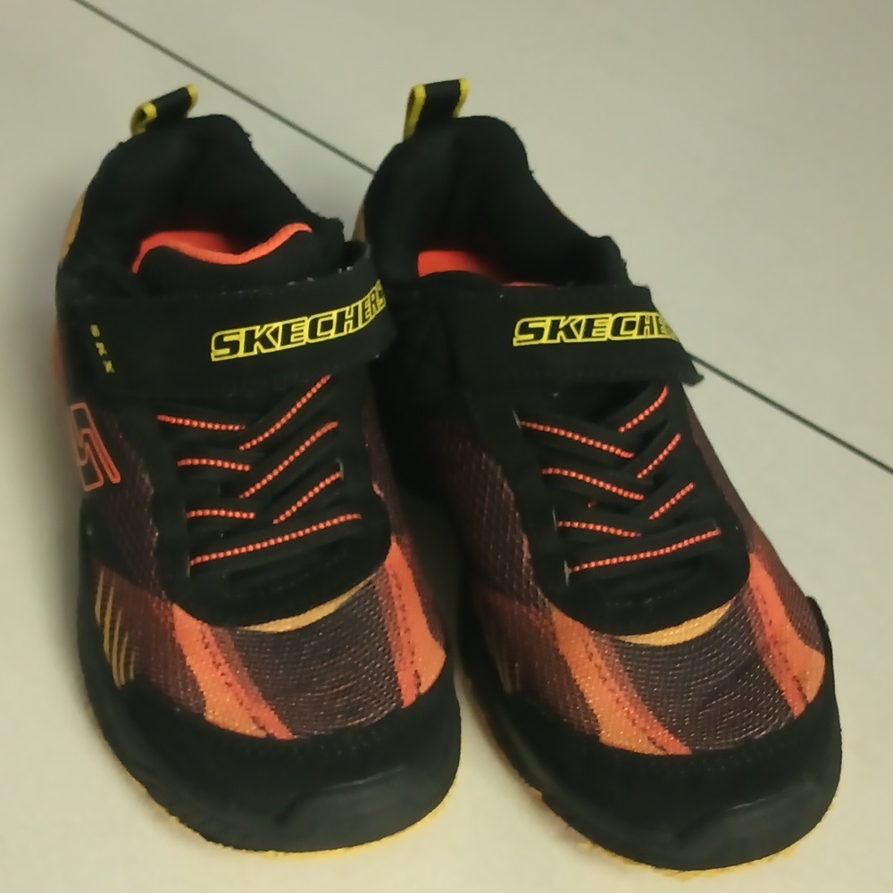 COPY - Boys size 12 sketchers